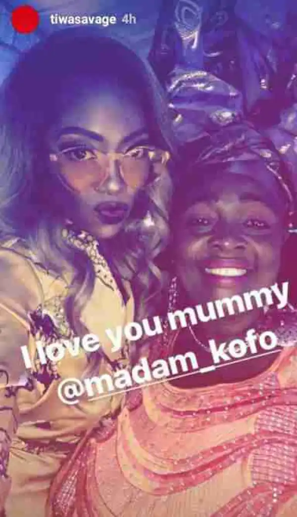 Tiwa Savage Takes Selfie With Veteran Actress, Madam Kofo